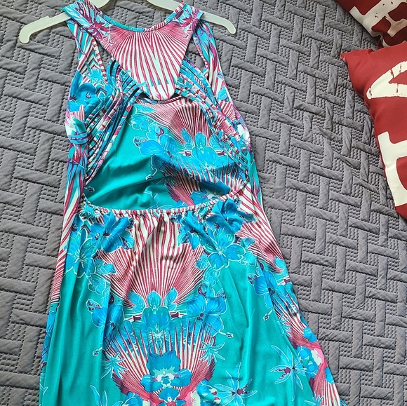 Sun Dress - Picture 3 of 4